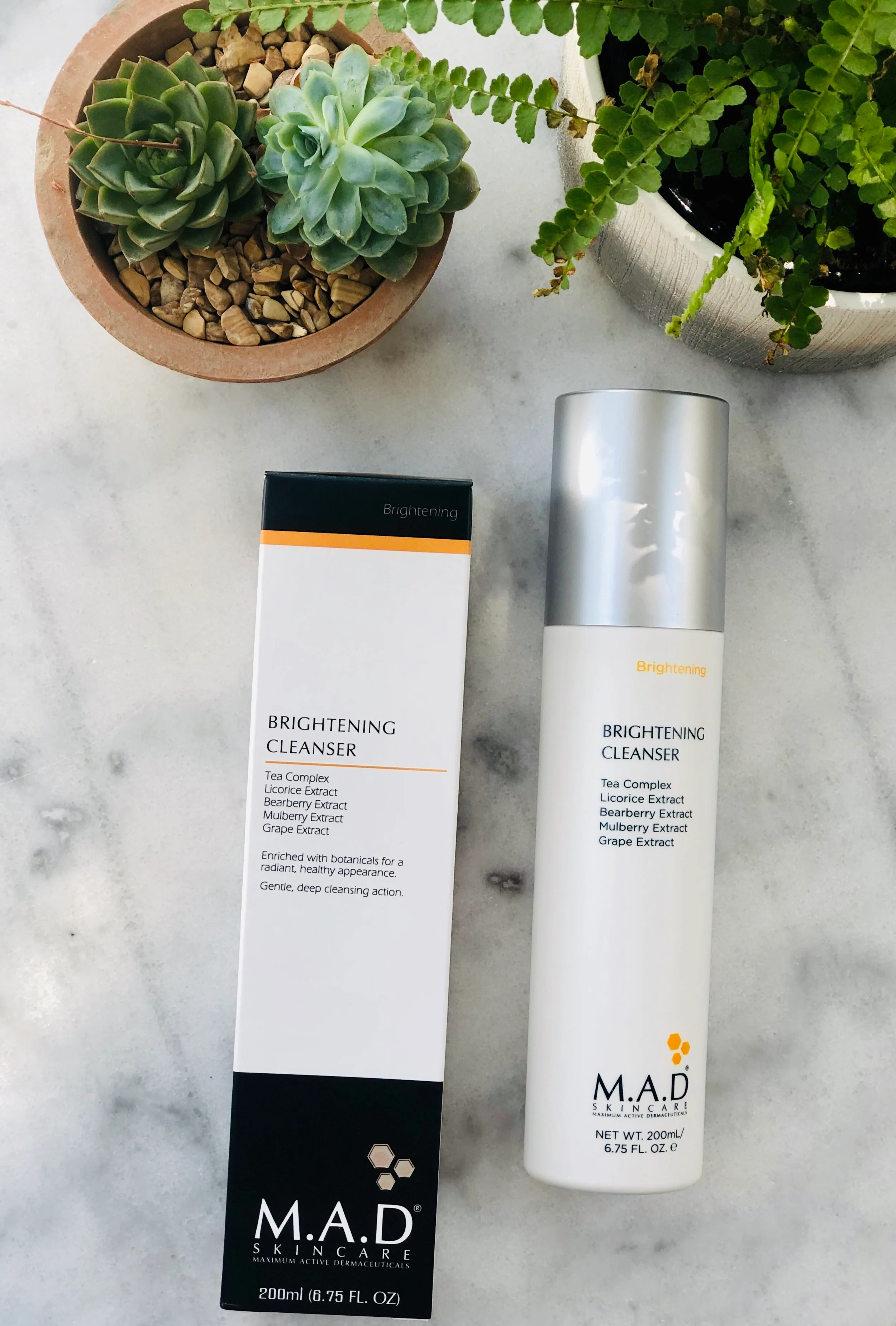 Brightening Cleanser - Image 3