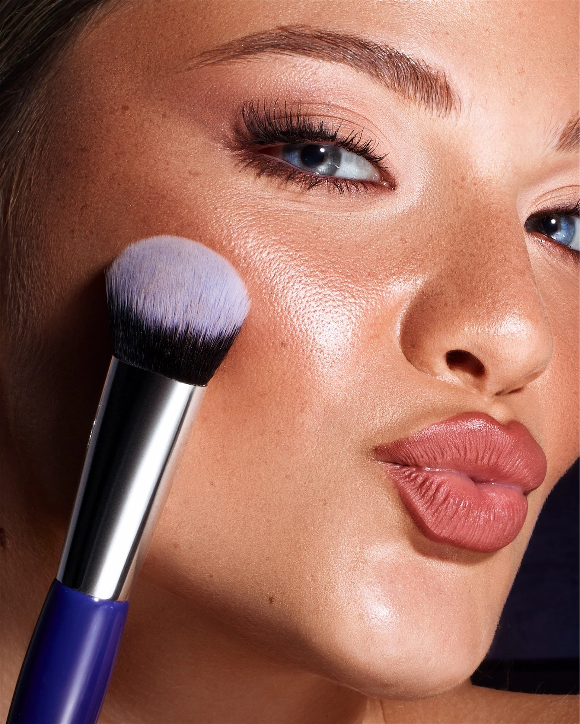 Flawless blend medium R302 - Image 3