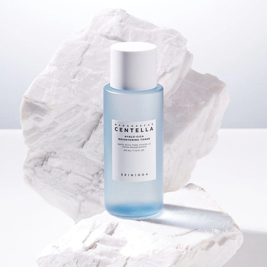 Hyalu-Cica Brightening Toner - Image 3