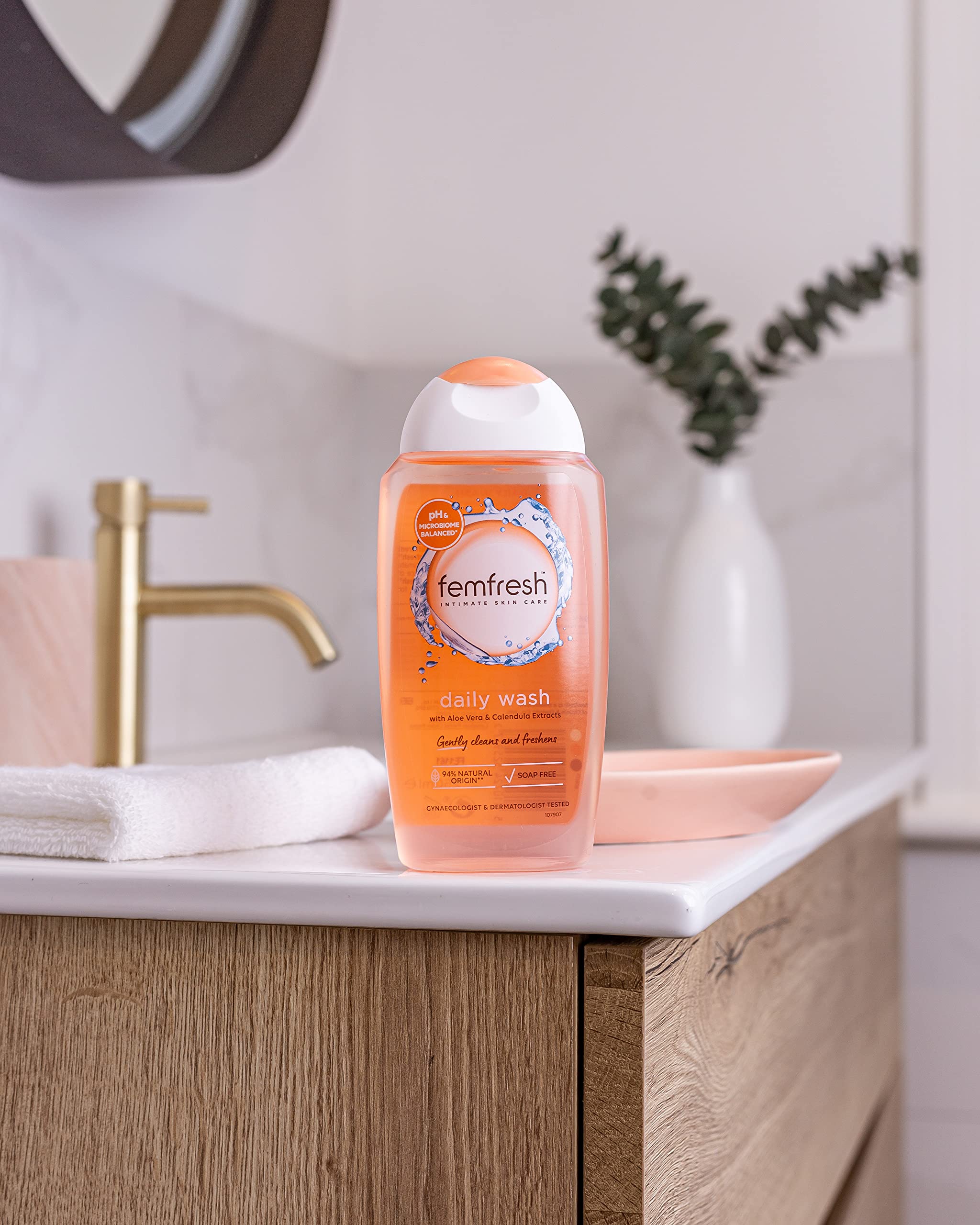 Intimate Daily Wash 250ml - Image 2
