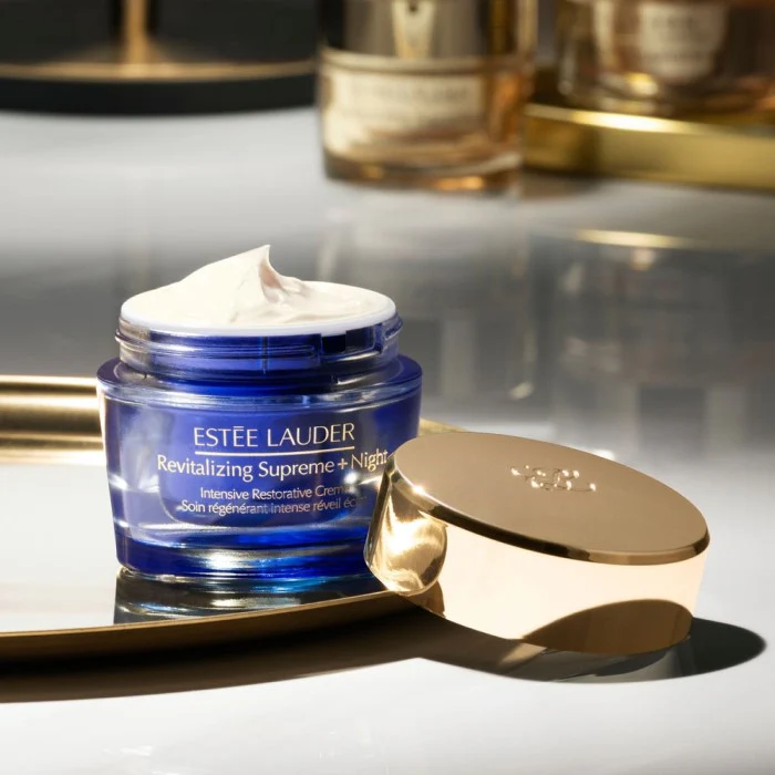 Revitalizing Supreme+ Night - Intensive Restorative Creme - All Skin Types - Image 3